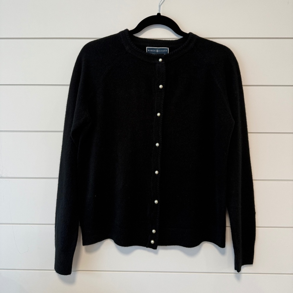 Black Pearl-Button Crewneck Sweater - Women